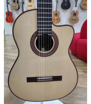 Guitarra Clásica Cutaway Antonio de Toledo AT-15SECUT